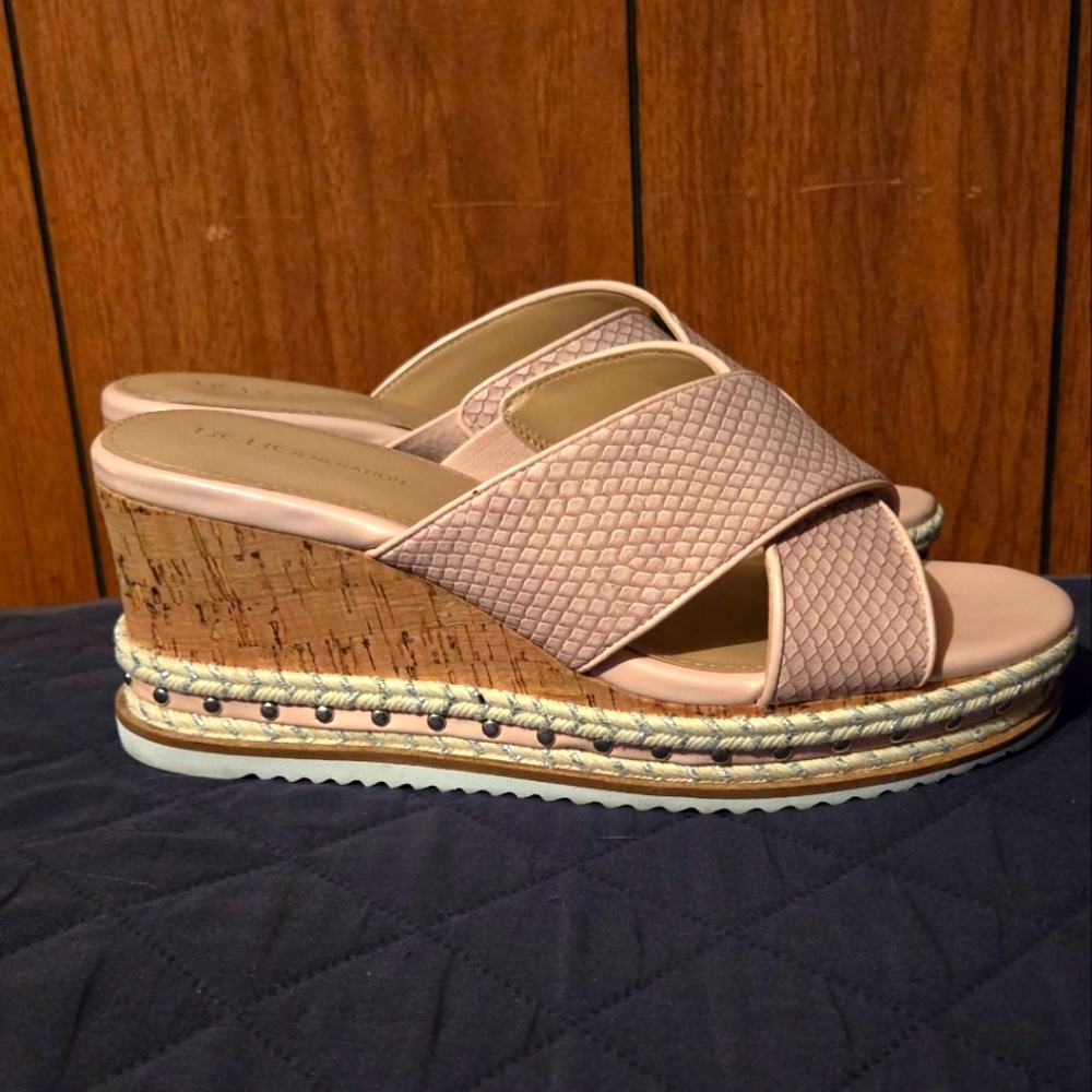 BCBGeneration Habiana wedges